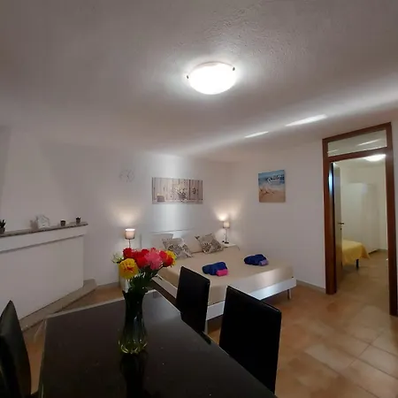 Semesterbostad Sa Domu Quartu SantʼElena